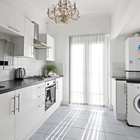 The Roost Group - Stylish Apartments Gravesend Rum bild