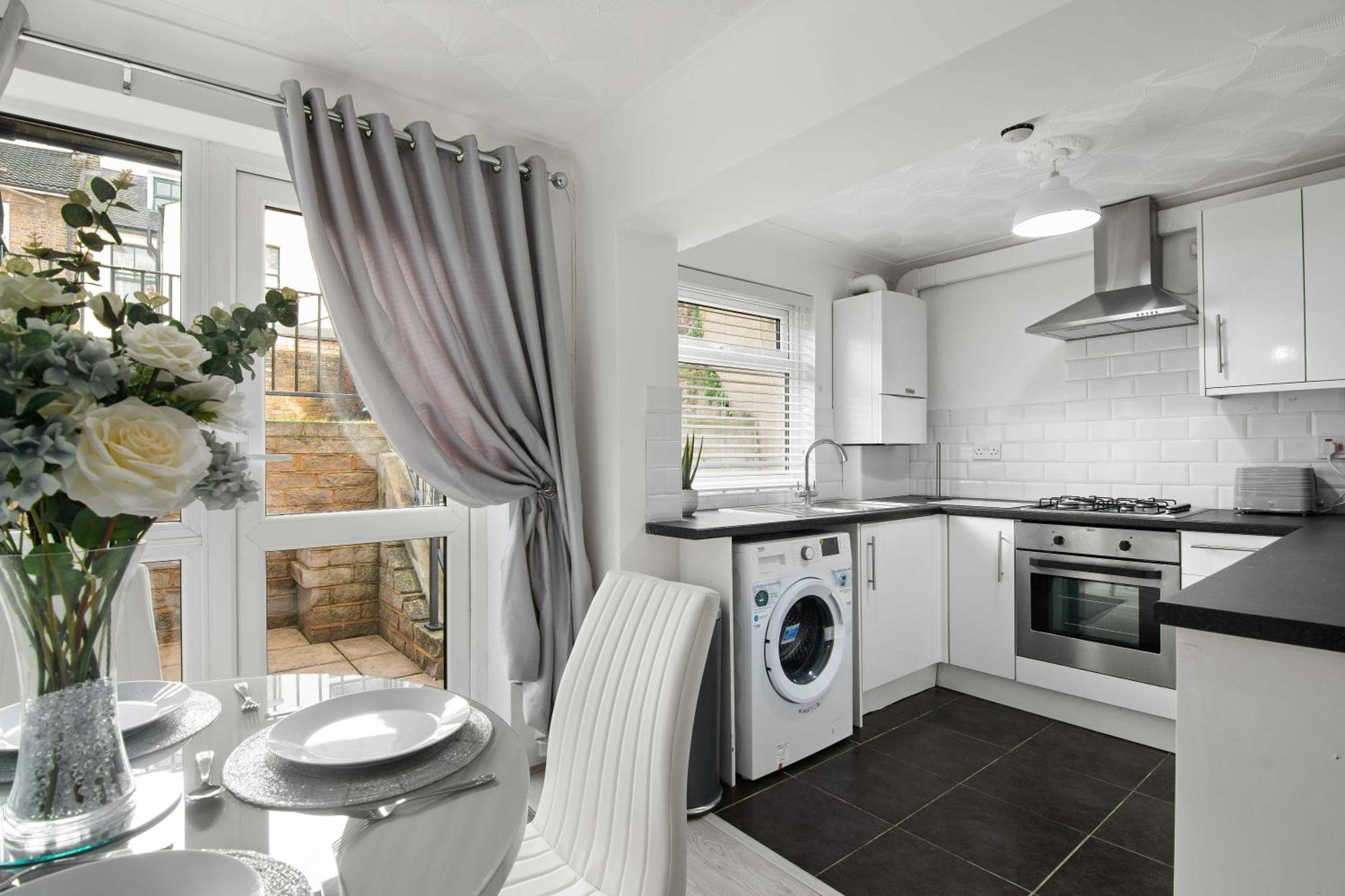 The Roost Group - Stylish Apartments Gravesend Rum bild
